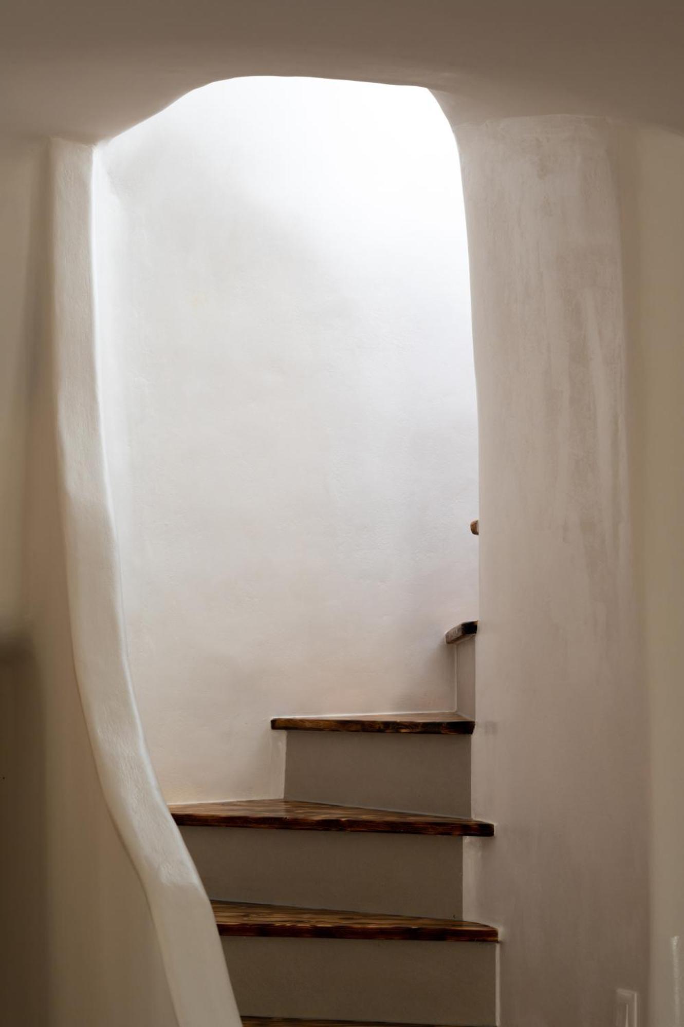 Deep Cave Suites Kontochori Φηρά Εξωτερικό φωτογραφία