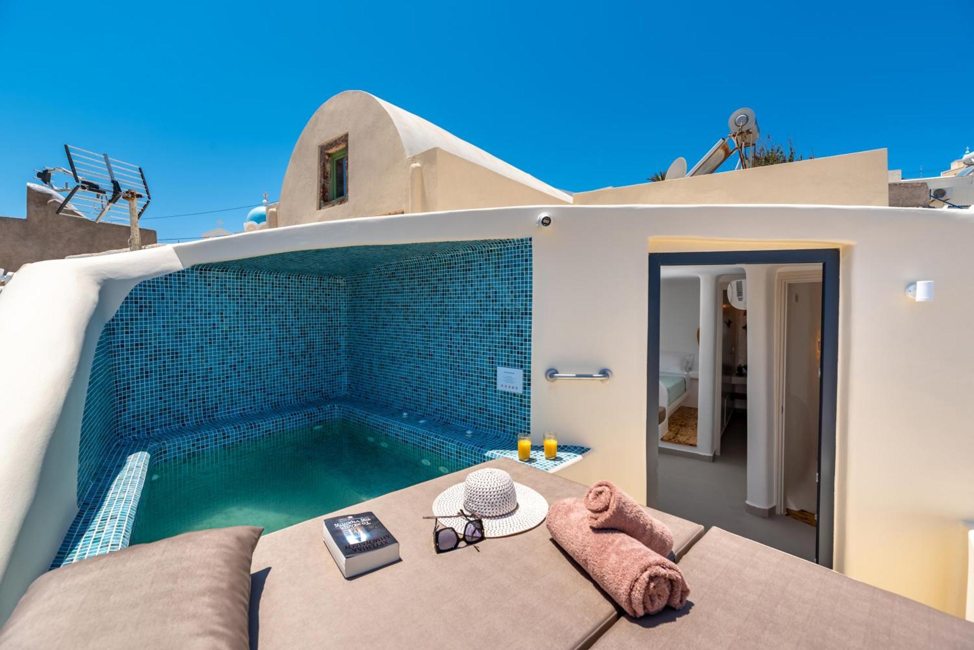 Deep Cave Suites Kontochori Φηρά Εξωτερικό φωτογραφία