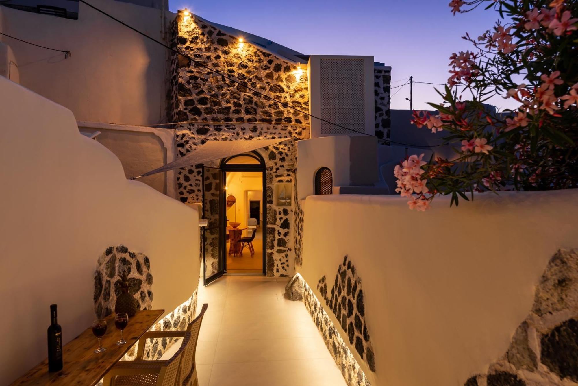 Deep Cave Suites Kontochori Φηρά Εξωτερικό φωτογραφία