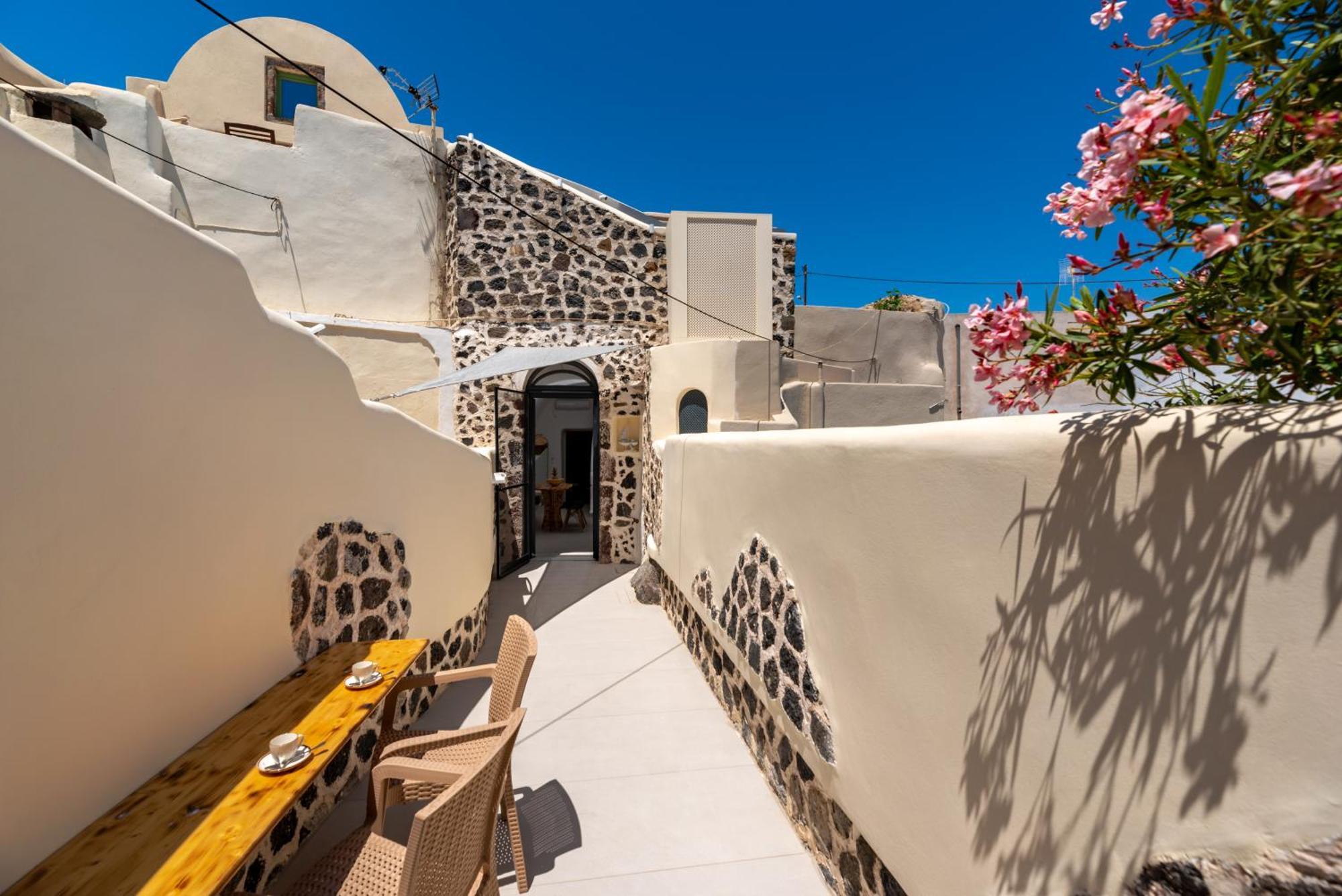 Deep Cave Suites Kontochori Φηρά Εξωτερικό φωτογραφία